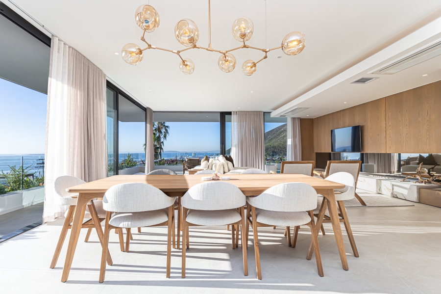 To Let 4 Bedroom Property for Rent in Fresnaye Western Cape